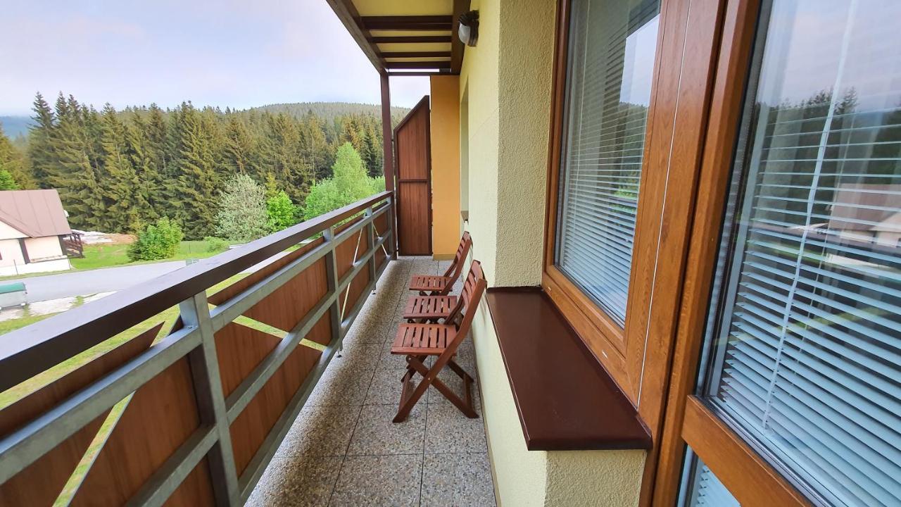 Apartman Tatran Jarka Доновали Екстериор снимка
